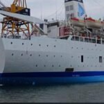 Kapal Pelni KM Dobonsolo ExDock 1