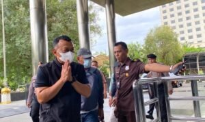 bupati-ponorogo-sugiri-sancoko-tiba-di-kpk-setelah-terjaring-ott-pgw.jpg bupati ponorogo sugiri sancoko tiba di kpk setelah terjaring ott pgw