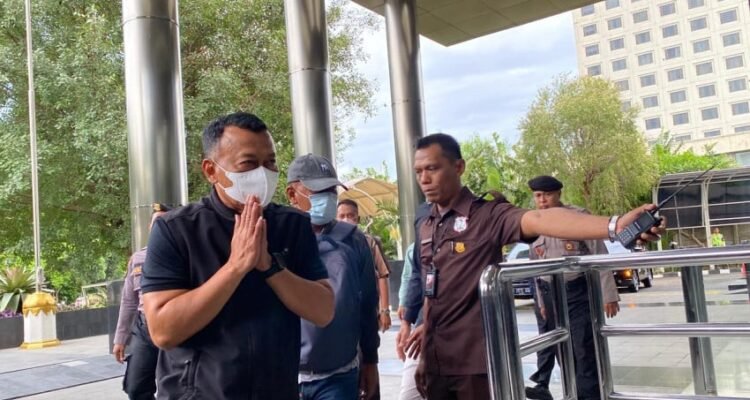 bupati ponorogo sugiri sancoko tiba di kpk setelah terjaring ott pgw