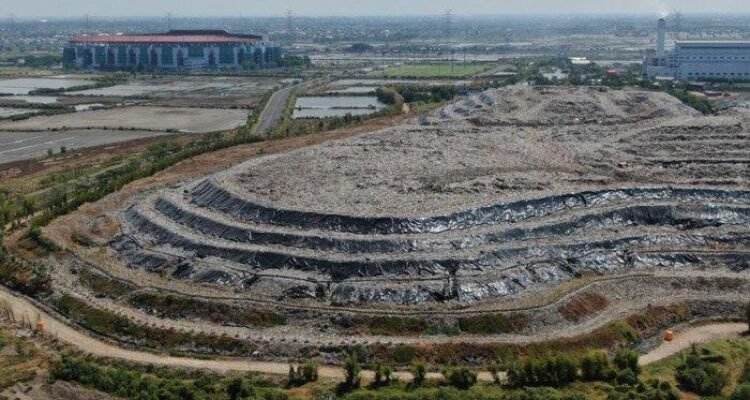 pengelolaan sampah di Surabaya 12