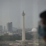 penyebab kualitas udara buruk di jakarta dan kenali cara mengatasinya medium