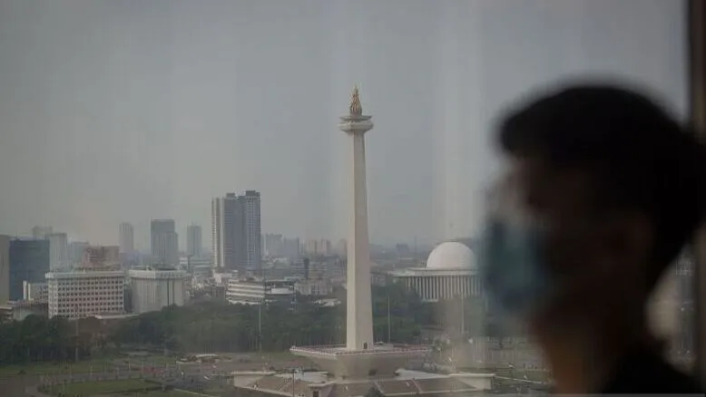 penyebab kualitas udara buruk di jakarta dan kenali cara mengatasinya medium