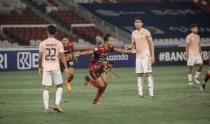 penyerang sayap bali united m rahmat merayakan gol yang dice 3pqs