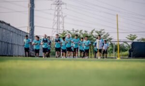 persebaya vs psim yogyakarta laga pembuka bri super league 20252026 kvu