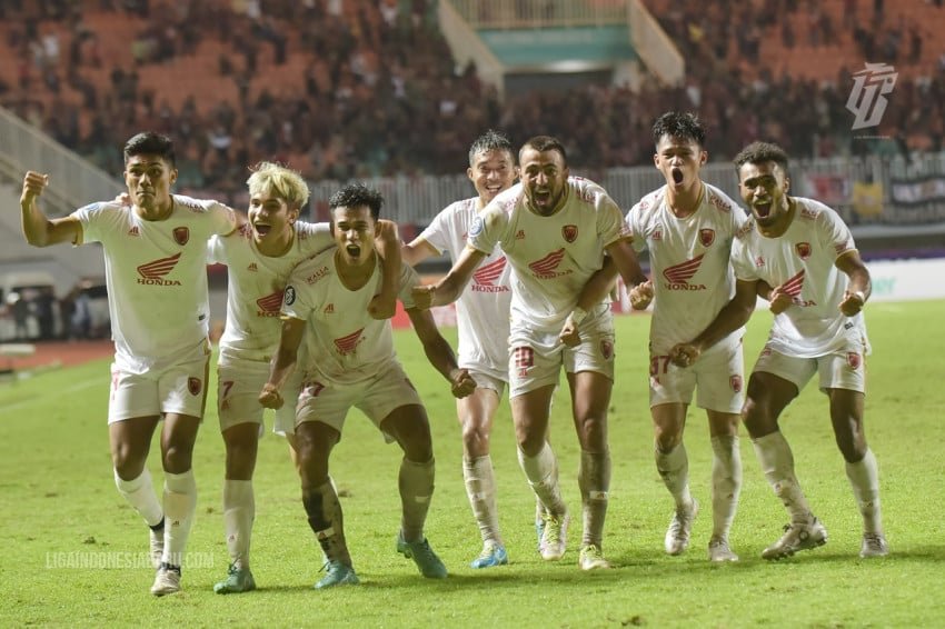 persik kediri vs psm makassar laga berat sebelah ehj 1