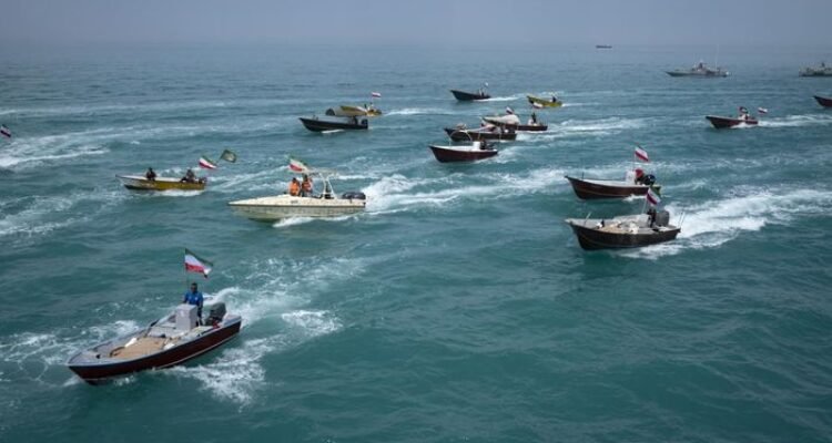 selat hormuz jalur perdagangan minyak dunia yang iran ancam tutup 1750129504644 169