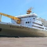 KAPAL PELNI KM DOBONSOLO