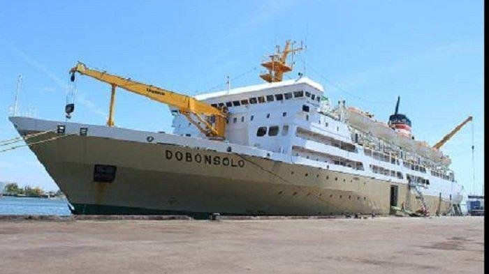KAPAL PELNI KM DOBONSOLO