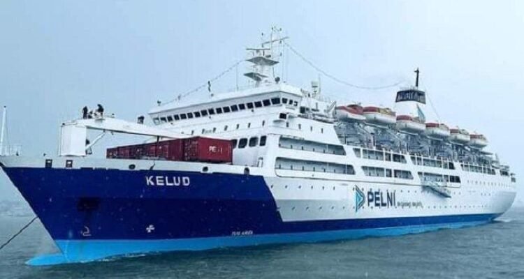 Kapal Pelni KM Kelud2