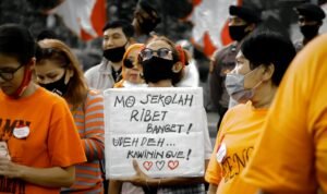 pendidikan-politik-indonesia-terbaru-membandingkan-opsi-9255960 pexels photo 9255960